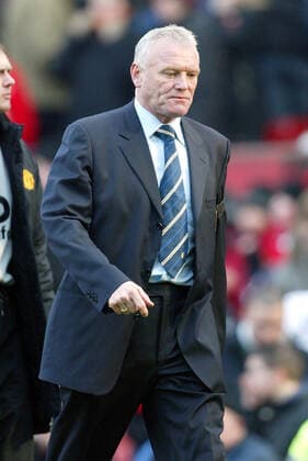 Fußball, Trainerhistorie, Leeds United Eddie Gray Leeds United FC Manager Manchester Utd V Leeds Utd Old Trafford Manchester, England 21 February 2004  Copyright: Allstar RichardxSelle 12828686