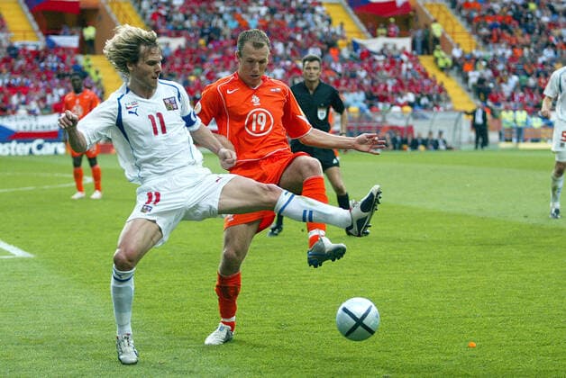Pavel Nedved & Arjen Robben Holland V Czech Republic Holland V Czech Republic Municipal Stadium, Aveiro, Portugal 19 June 2004  Copyright: Allstar RichardxSelle 12831119