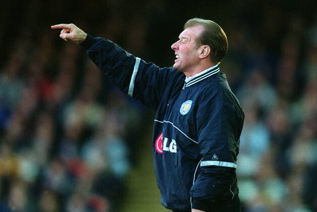Dave Bassett Leicester City FC Manager Leicester V Newcastle Utd Leicester, Fibert Street, Leicester 21 January 2002  Copyright: Allstar MichaelxMayhe 12849195
