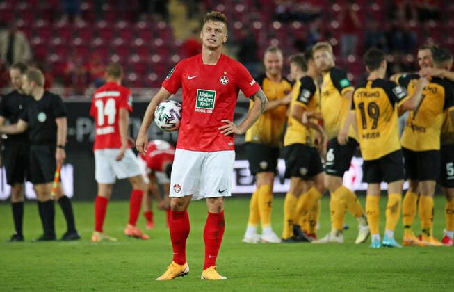 Sport Bilder des Tages 18.09.2020, xklex, Fussball 3.Liga, 1.FC Kaiserslautern - Dynamo Dresden emspor, v.l. Marvin Pourie (1.FC Kaiserslautern) ist enttäuscht (DFL DFB REGULATIONS PROHIBIT ANY USE OF PHOTOGRAPHS as IMAGE SEQUENCES and or QUASI-VIDEO) Kaiserslautern