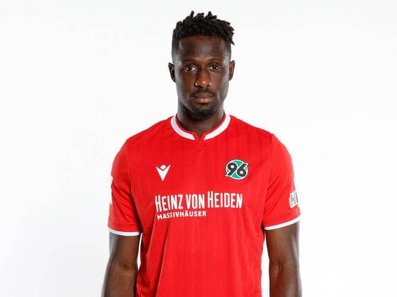 Hannover 96 Porträttermin 2020, Hannover, 2. Liga, Einzelportraits von Hannover 96, im Bild Kingsley Schindler (27, Hannover) +++POOLFOTOS HANNOVER 96 via Joachim Sielski+++ Hannover Niedersachsen Deutschland