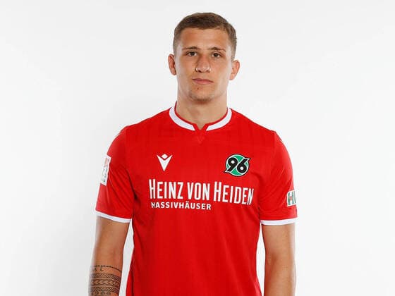 Hannover 96 Porträttermin 2020, Hannover, 2. Liga, Einzelportraits von Hannover 96, im Bild Mick Gudra (38, Hannover) +++POOLFOTOS HANNOVER 96 via Joachim Sielski+++ Hannover Niedersachsen Deutschland