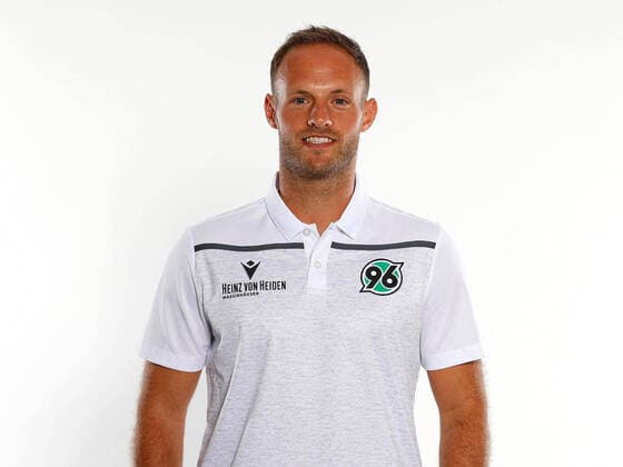 Hannover 96 Porträttermin 2020, Hannover, 2. Liga, Einzelportraits von Hannover 96, im Bild Lars Barlemann (Co-Trainer, Hannover) +++POOLFOTOS HANNOVER 96 via Joachim Sielski+++ Hannover Niedersachsen Deutschland