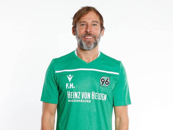 Hannover 96 Porträttermin 2020, Hannover, 2. Liga, Einzelportraits von Hannover 96, im Bild Dr. Felix Hessel (Mannschaftsarzt, Hannover) +++POOLFOTOS HANNOVER 96 via Joachim Sielski+++ Hannover Niedersachsen Deutschland