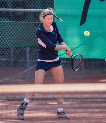 19.09.2020, xpsx, Tennis ITF-Turnier TC Bruchkoebel Finalspiele, v.l. Julia Middendorf (Deutschland GER) Bruchkoebel Hessen Deutschland (DEU)