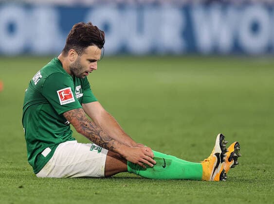 Renato Steffen (VfL Wolfsburg) DFL REGULATIONS PROHIBIT ANY USE OF PHOTOGRAPHS AS IMAGE SEQUENCES AND OR QUASI-VIDEO.