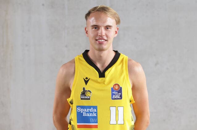 Ludwigsburg , Basketball Fototermin MHP Riesen Ludwigsburg , Lukas Herzog