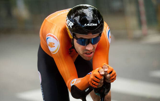 25.09.2020, Imola, ITA, UCI Strassenrad WM 2020, im Bild DUMOULIN Tom of Netherlands competes during the UCI Road World Championships in Imola, Italy on 2020 09 25. r