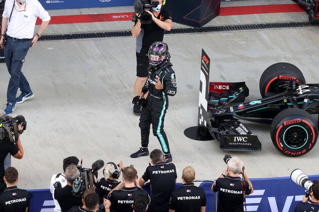 FORMULA 1 VTB RUSSIAN GRAND PRIX 2020 26.09.2020, Sochi Autodrom, Sochi, FORMULA 1 VTB RUSSIAN GRAND PRIX 2020 , im Bild Poleposition für Lewis Hamilton (GB 44), Mercedes-AMG Petronas F1 Team