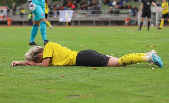 xjfx 27.09.2020 DFB Pokal Frauen SC Opel 06 Rüsselsheim - 1.FC Nürnberg v.l., Michelle Beck (SC Opel Rüsselsheim Frauen) (DFL DFB REGULATIONS PROHIBIT ANY USE OF PHOTOGRAPHS as IMAGE SEQUENCES and or QUASI-VIDEO) Copyright: HMBxMedia
