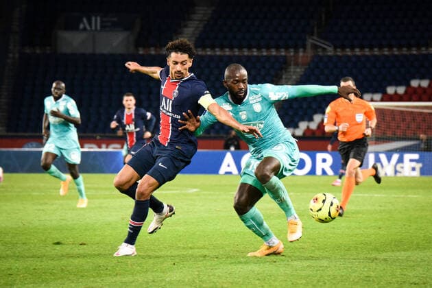 Marquinhos ( 5 - PSG ) - BAHOKEN Stephane ( 19 - Angers ) - FOOTBALL : Paris Saint Germain vs Angers SCO - Ligue 1 - Paris - 02 10 2020 FedericoPestellini Panoramic 