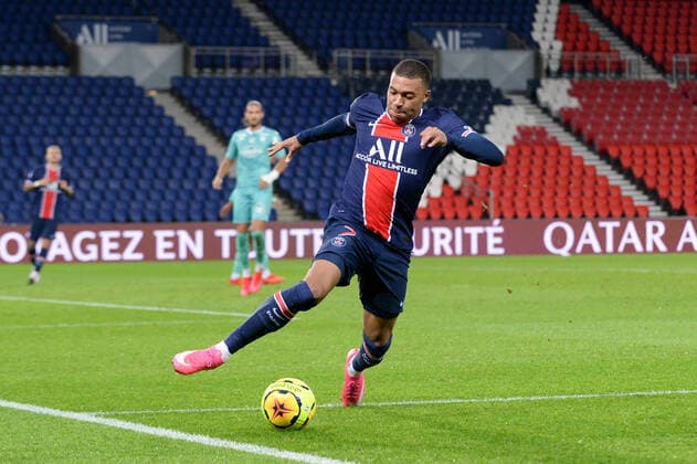 07 KYLIAN MBAPPE (PSG) FOOTBALL : Paris SG vs Angers - Ligue 1 Uber Eats - 02 10 2020 FEP Panoramic 