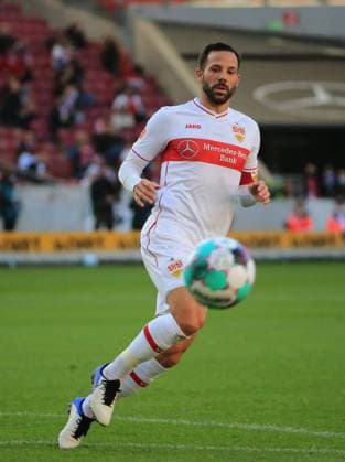03.10.2020, 1. BL, 3. Spieltag, VfB Stuttgart vs Leverkusen 05, Mercedes Benz Arena Stuttgart , Fussball, im Bild: Gonzalo Castro (VfB Stuttgart)