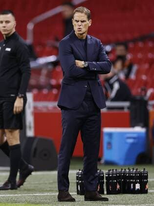 AMSTERDAM - Holland coach Frank de Boer during the friendly match between the Netherlands and Mexico at the Johan Cruyff Arena on October 07, 2020 in Amsterdam, Netherlands. ANP MAURICE VAN STEEN International Friendly, Länderspiel, Nationalmannschaft match 2020 2021 xVIxANPxSportx xxANPxIVx 423697964