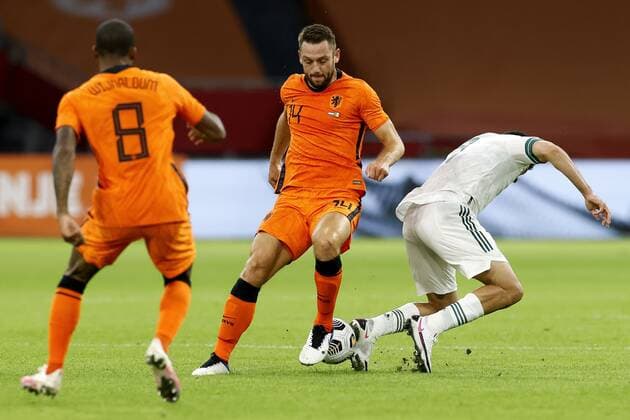 AMSTERDAM, 07-10-2020 , JohanCruyff Arena, friendly game between Netherland and Mexico. Netherlands player Stefan de Vrij (C) during the game Netherlands - Mexico. Netherlands - Mexico  x9485628x Copyright: