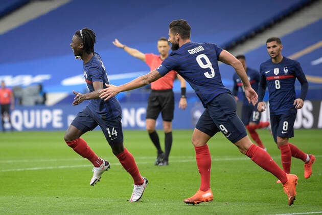 Joie des joueurs de l Equipe de France apres le but de Eduardo Camavinga (France) FOOTBALL : France vs Ukraine - Match Amical - Paris 07 10 2020 JBAutissier Panoramic 