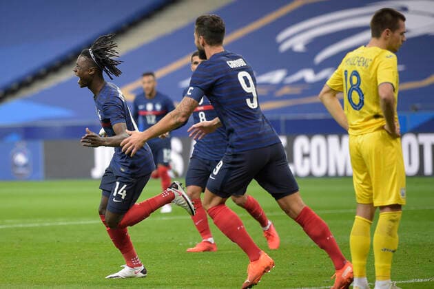 Joie des joueurs de l Equipe de France apres le but de Eduardo Camavinga (France) FOOTBALL : France vs Ukraine - Match Amical - Paris 07 10 2020 JBAutissier Panoramic 