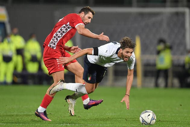 Manuel Locatelli of Italia and Artur Ionita of Moldova during the friendly football match between Italy and Moldova at Artemio Franchi Stadium in Firenze (Italy), October, 7th 2020. Photo Andrea Staccioli Insidefoto andreaxstaccioli