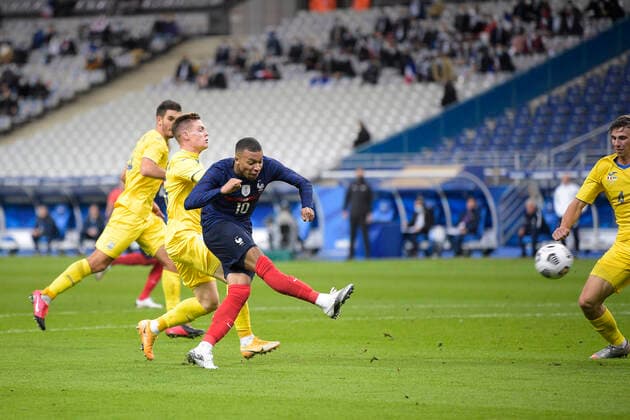 but de MBAPPE KYLIAN (France) FOOTBALL : France vs Ukraine - Match Amical - Paris 07 10 2020 JBAutissier Panoramic 