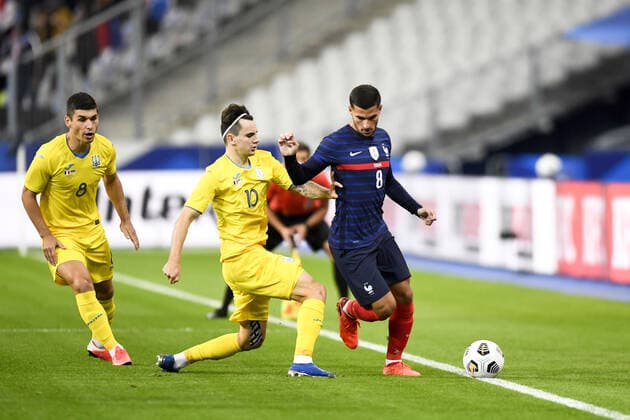 08 HOUSSEM AOUAR (FRA) - 10 MYKOLA SHAPARENKO (UKR) - 08 RUSLAN MALINOVSKYI (UKR) FOOTBALL : France vs Ukraine - Match Amical - 07 10 2020 FEP Panoramic 
