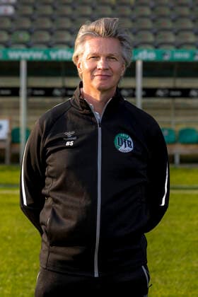 Dr. Bernd Staden (Mannschaftsarzt, VfB Luebeck); VfB Lübeck, 3. Liga, Porträttermin 2020 2021 Lübeck Schleswig-Holstein Germany Dietmar-Scholze-Stadion an der L Copyright: xAgentur54GradFelixxKoenigx
