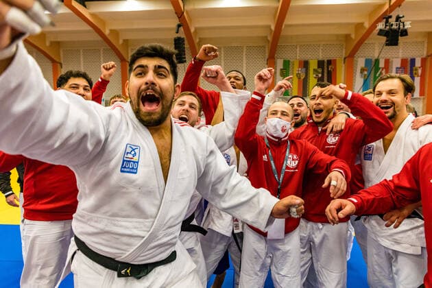 10.10.2020, Brandenburg, Senftenberg: Judo Bundesliga-Finale der Männer 2020: Das Hamburger JT ist Deutscher Meister foto. Eibner Hammerschmidt Judo Bundesliga-Finale der Männer 2020 Senftenberg