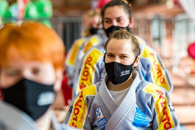 11.10.2020, Brandenburg, Senftenberg: Judo Zweite Bundesliga Finale der Frauen 2020: KSC Asahi Spremberg Judo Zweite Bundesliga Finale der Frauen 2020 Senftenberg