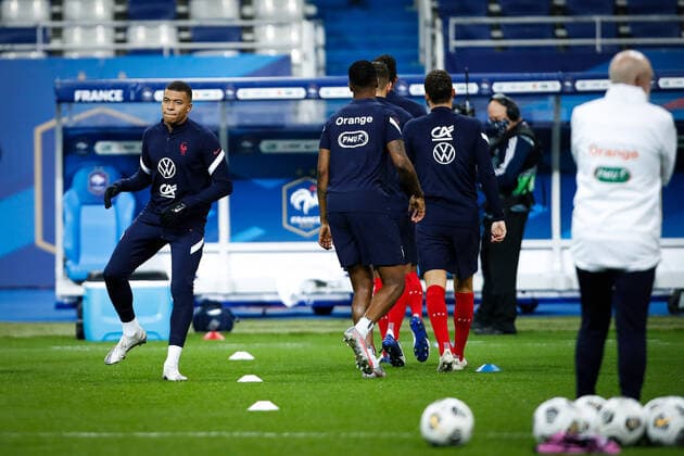 Kylian Mbappe ( France ) - Echauffement - FOOTBALL : France vs Portugal - Ligue des Nations - Saint Denis - 11 10 2020 FedericoPestellini Panoramic 