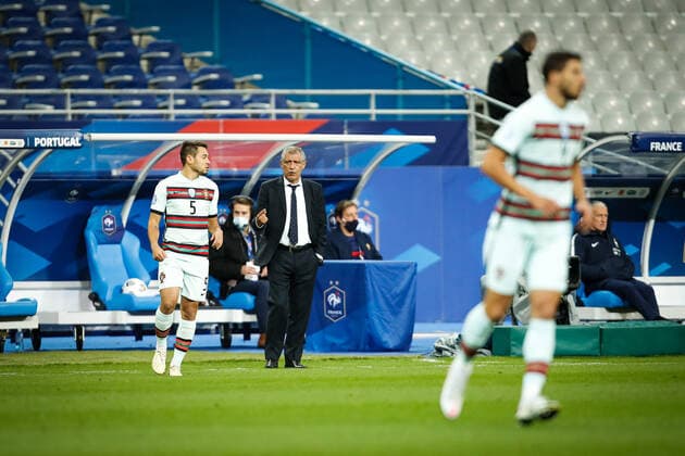 Fernando Santos ( selectionneur - entraineur Portugal ) - R Guerreiro ( 5 - Portugal ) - FOOTBALL : France vs Portugal - Ligue des Nations - Saint Denis - 11 10 2020 FedericoPestellini Panoramic 