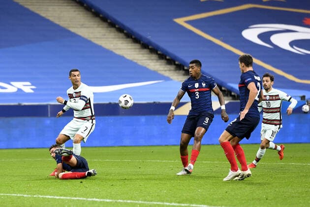 07 CRISTIANO RONALDO (POR) - 21 LUCAS HERNANDEZ (FRA) - 03 PRESNEL KIMPEMBE (FRA) FOOTBALL : France vs Portugal - Ligue des Nations - 11 10 2020 FEP Panoramic 