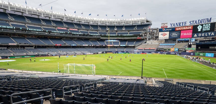 October 11, 2020, Bronx, NY, US: Empty seats while players kneel in support of Black Lives Mater before a regular season game at Yankees Stadium in Bronx, NY. New England Revolution defeats New York City FC 2-1 Bronx US - ZUMAs192 20201011_zap_s192_003 Copyright: xMarkxSmithx