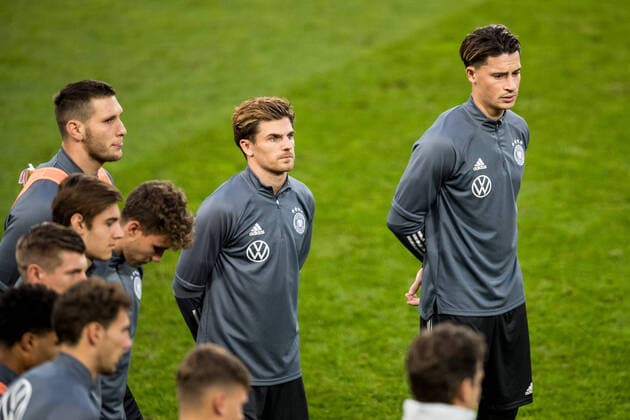 UEFA Nations League Abschlusstraining Deutschland; 12.10.2020 Niklas Suele ( 15, Deutschland), Jonas Hofmann ( 17, Deutschland), Robin Koch ( 2, Deutschland) UEFA Nations League Div. A: Deutschland - Schweiz Abschlusstraining Deutschland; 12.10.2020 DFB REGULATIONS PROHIBIT ANY USE OF PHOTOGRAPHS AS IMAGE SEQUENCES AND OR QUASI-VIDEO. Copyright: xBEAUTIFULxSPORTS Wunderlx