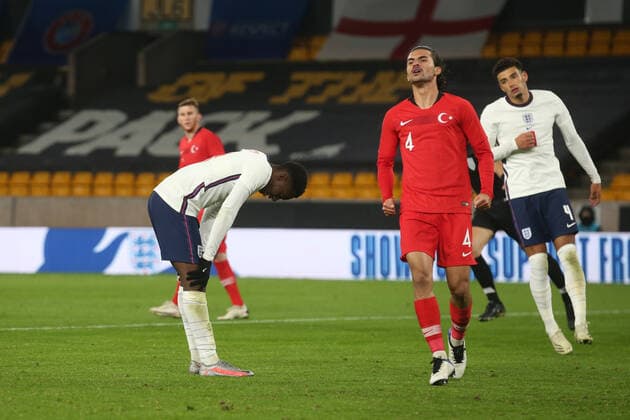 England U21, U 21 v Turkey U21s UEFA EURO, EM, Europameisterschaft,Fussball U21 2020 Qualifiers Huseyin Turkmen of Turkey celebrates as Eddie Nketiah of England looks dejected after he misses his spot kick during the UEFA Euro U21 2020 Qualifiers match at Molineux, Wolverhampton Content Not Available For UK Newspapers Copyright: xPaulxChestertonx FIL-14691-0058