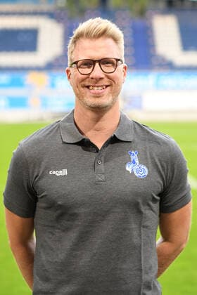 Athletik Trainer Daniel Philipp ( MSV Duisburg Frauen ). 12.10.2020, Fussball, Frauen Fussball Bundesliga, MSV Duisburg Teampraesentation 2020 21 DFL DFB REGULATIONS PROHIBIT ANY USE OF PHOTOGRAPHS AS IMAGE SEQUENCES AND OR QUASI-VIDEO 12.10.2020, Fussball, Frauen Fussball Bundesliga, MSV Duisburg Teampraesentation 2020 21 Duisburg Copyright: xThomasxThienelx Eibner-Pressefotox EP_ttl
