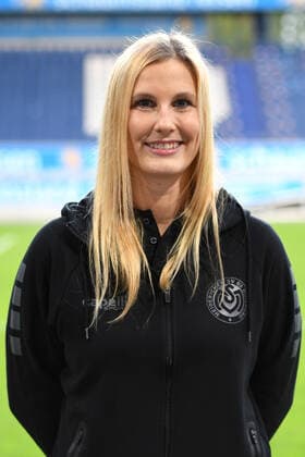 Mannschaftsaerztin Dr. Svenja Kloer ( MSV Duisburg Frauen ). 12.10.2020, Fussball, Frauen Fussball Bundesliga, MSV Duisburg Teampraesentation 2020 21 DFL DFB REGULATIONS PROHIBIT ANY USE OF PHOTOGRAPHS AS IMAGE SEQUENCES AND OR QUASI-VIDEO 12.10.2020, Fussball, Frauen Fussball Bundesliga, MSV Duisburg Teampraesentation 2020 21 Duisburg Copyright: xThomasxThienelx Eibner-Pressefotox EP_ttl