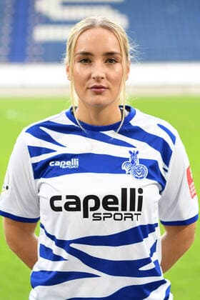 Nina Lange ( MSV Duisburg Frauen ). 12.10.2020, Fussball, Frauen Fussball Bundesliga, MSV Duisburg Teampraesentation 2020 21 DFL DFB REGULATIONS PROHIBIT ANY USE OF PHOTOGRAPHS AS IMAGE SEQUENCES AND OR QUASI-VIDEO 12.10.2020, Fussball, Frauen Fussball Bundesliga, MSV Duisburg Teampraesentation 2020 21 Duisburg Copyright: xThomasxThienelx Eibner-Pressefotox EP_ttl