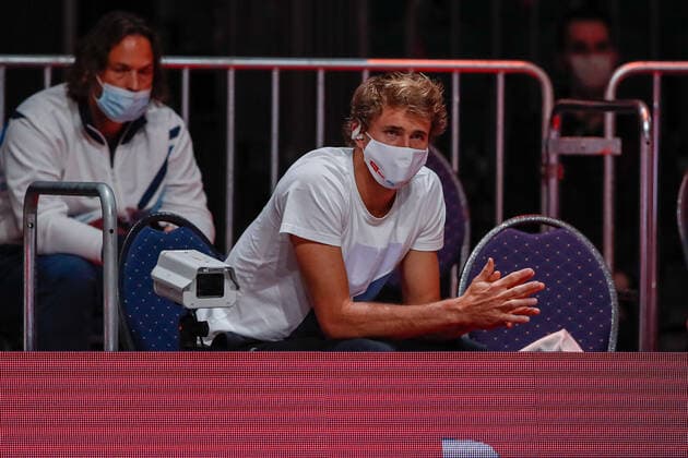 ZVEREV, Alexander (GER) ATP, Tennis Herren Ranking No. 7, gesetzt an No. 1, Zuschauer beim Match seines Bruders Mischa bei den bett1HULKS Indoors - ATP 250 am 14.10.2020 in Köln (LANXESS arena), Deutschland