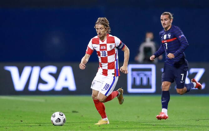 Croatia v France - UEFA Nations League Luka Modric of Croatia and Antoine Griezmann of France during the UEFA Nations League group stage match between Croatia and France at Maksimir Stadium on October 14, 2020 in Zagreb, Croatia. SanjinxStrukic PIXSELL