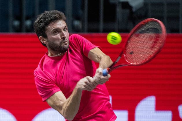 Gilles SIMON (FRA), Aktion, Tennis, bett1HULKS Indoors 2020, Champions Trophy, ATP, Tennis Herren 250 Turnier am 15.10.2020 in Koeln Deutschland. Â