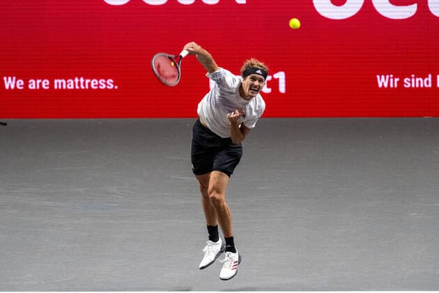 Im Alexander ZVEREV (GER), Alexander ZVEREV (GER) vs. Lloyd HARRIS (RSA), TENNIS, bett1hulks Indoor, 16.10.2020, GER, TENNIS, ATP, Tennis Herren TOUR, bett1hulks Indoor, Alexander ZVEREV (GER) vs. Lloyd HARRIS (RSA), 16.10.2020 KOELN Copyright: xEibnerxPressefotox xBenjaminxSOELZERx EP_BSO