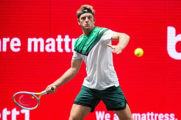 Im Alejandro DAVIDOVICH FOKINA (ESP), Dennis NOVAK (AUT) vs. Alejandro DAVIDOVICH FOKINA (ESP), TENNIS, bett1hulks Indoor, 16.10.2020, GER, TENNIS, ATP, Tennis Herren TOUR, bett1hulks Indoor, Dennis NOVAK (AUT) vs. Alejandro DAVIDOVICH FOKINA (ESP), 16.10.2020 KOELN Copyright: xEibnerxPressefotox xBenjaminxSOELZERx EP_BSO