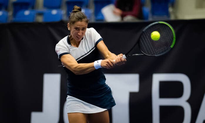 October 17, 2020, Ostrava, CZECH REPUBLIC: Sara Sorribes Tormo of Spain of Spain in action during the first qualifications round at the 2020 J&T Banka Ostrava Open WTA, Tennis Damen Premier tennis tournament against Ana Bogdan of Romania Ostrava CZECH REPUBLIC - ZUMAa181 20201017_zaa_a181_007 Copyright: xRobxPrangex