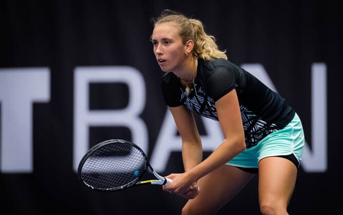 October 17, 2020, Ostrava, CZECH REPUBLIC: Elise Mertens of Belgium during practice at the 2020 J&T Banka Ostrava Open WTA, Tennis Damen Premier tennis tournament Ostrava CZECH REPUBLIC - ZUMAa181 20201017_zaa_a181_024 Copyright: xRobxPrangex