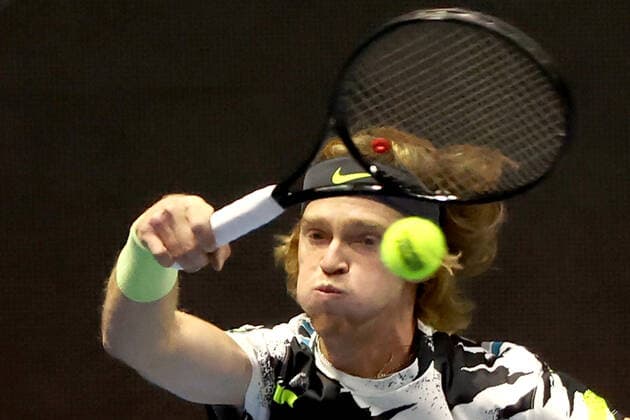 ST PETERSBURG, RUSSIA - OCTOBER 17, 2020: Russia s Andrey Rublev returns the ball in a semifinal match against Canada s Denis Shapovalov at the St Petersburg Open 2020 international tournament held at Sibur Arena. Alexander Demianchuk TASS  TS0EB25B