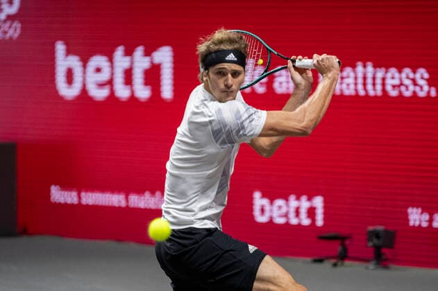 Im Alexander ZVEREV (GER), Alexander ZVEREV (GER) vs. Alejandro DAVIDOVICH FOKINA (ESP), TENNIS, bett1hulks Indoor, 1. Halbfinale, 17.10.2020, GER, TENNIS, ATP, Tennis Herren TOUR, bett1hulks Indoor, 1. Halbfinale, Alexander ZVEREV (GER) vs. Alejandro DAVIDOVICH FOKINA (ESP), 17.10.2020 KOELN Copyright: xEibnerxPressefotox xBenjaminxSOELZERx EP_BSO