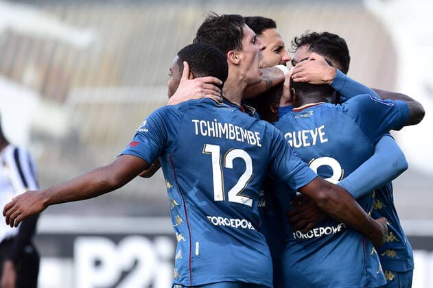 JOIE - FAIR PLAY - 14 VINCENT PAJOT (METZ) FOOTBALL : Angers vs Metz - Ligue 1 Uber Eats - 18 10 2020 FEP Panoramic 