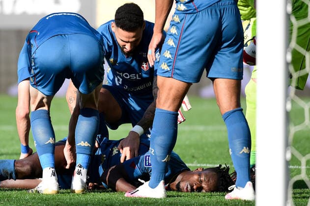 21 JOHN BOYE (METZ) - BLESSURE - FAIR PLAY FOOTBALL : Angers vs Metz - Ligue 1 Uber Eats - 18 10 2020 FEP Panoramic 