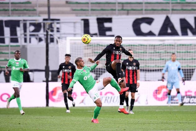 07 MYZIANE MAOLIDA (NICE) - 13 Miguel TRAUCO (asse) FOOTBALL : Saint Etienne vs Nice - Ligue 1 Uber Eats - 18 10 2020 FEP Panoramic 