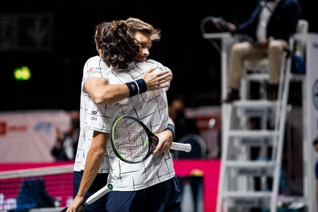 bett1HULKS Indoors - ATP, Tennis Herren 250; Koeln, 18.10.2020 Nicolas MAHUT (FRA) und Pierre-Hugues HERBERT (FRA) gewinnen das Doppel bett1HULKS Indoors - ATP 250 am 18.10.2020 in Koeln (LANXESSarena), Deutschland Copyright: xBEAUTIFULxSPORTS Wunderlx