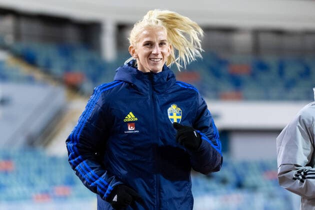 201019 Sofia Jakobsson during a training session with the Swedish women s national football team on October 19, 2020 in Gothenburg. Photo: Carl Sandin BILDBYRAN kod CS CS0066 fotboll football soccer fotball träning practice training sverige sweden dam bbeng jubel Copyright: CARLxSANDIN BB201019CS033